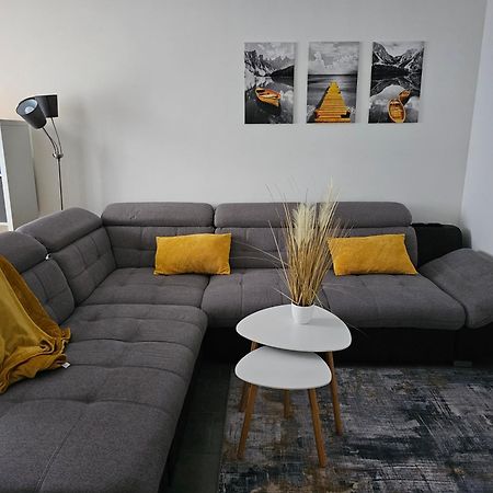 Warburg, Fewo "Sweet Home" 2,5 Zi- Eg-Separater Eingang - Parkplatz - Terasse- Komfortabel,Renoviert Eksteriør bilde
